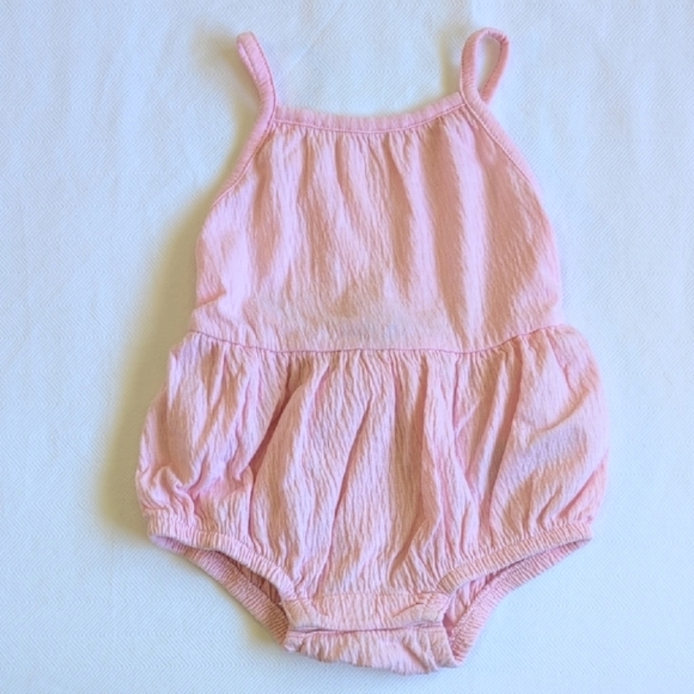 old navy pink crinkle summer bubble romper with ruffles 3-6 months baby girl